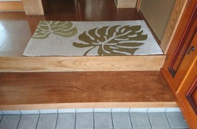 明るい床の様子