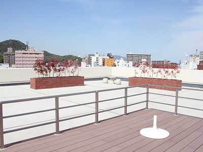 開放的な屋上庭園