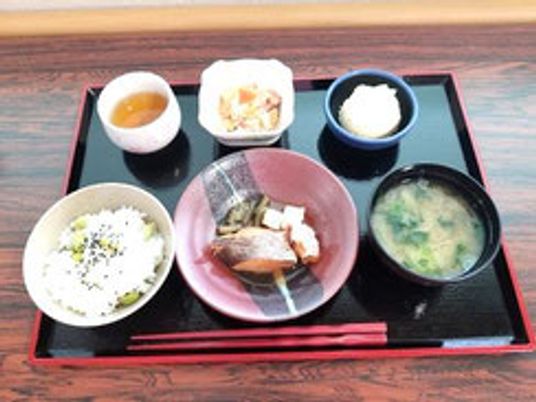 栄養豊富な和定食