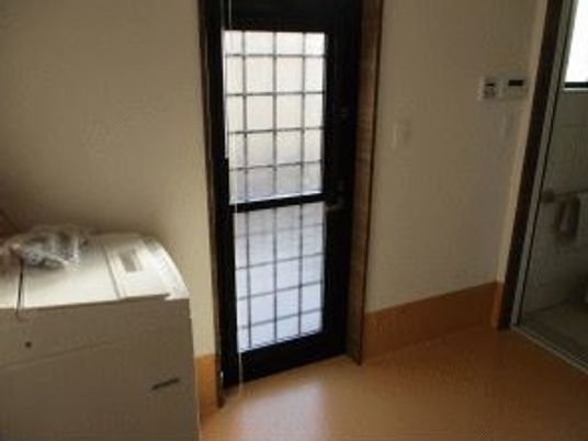 居室のドア付近