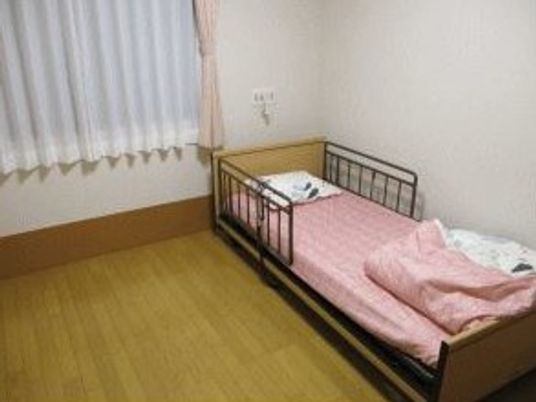 居室のベッド