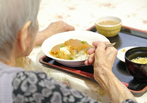 ゆったりとした食堂