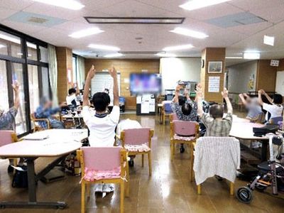 明るいラウンジ