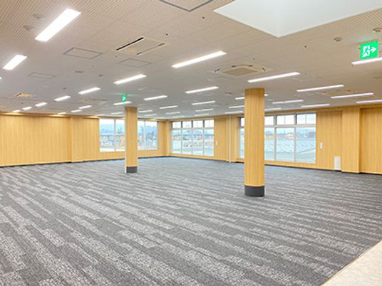 広々とした空間の多目的室