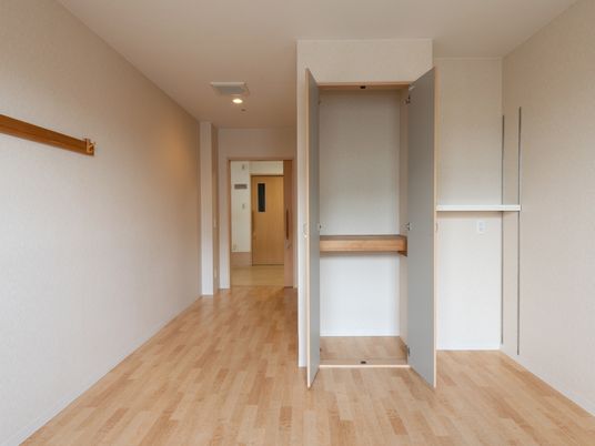 廊下と部屋の開口部