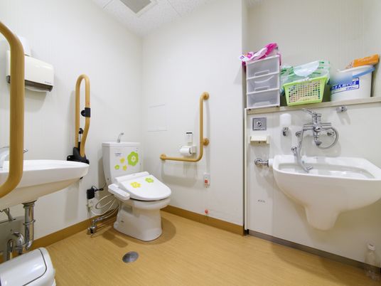 バリアフリーのトイレ設備