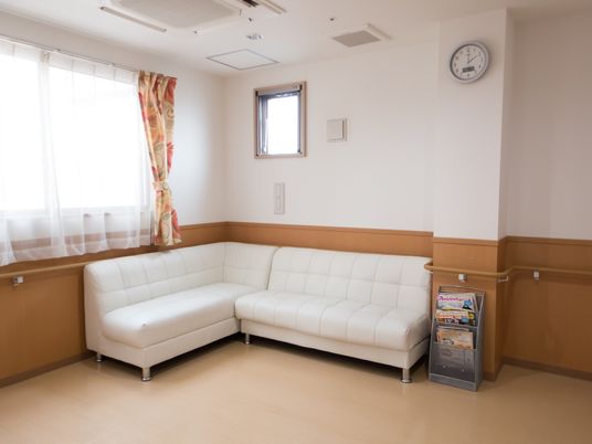 清潔な待合室のコーナー