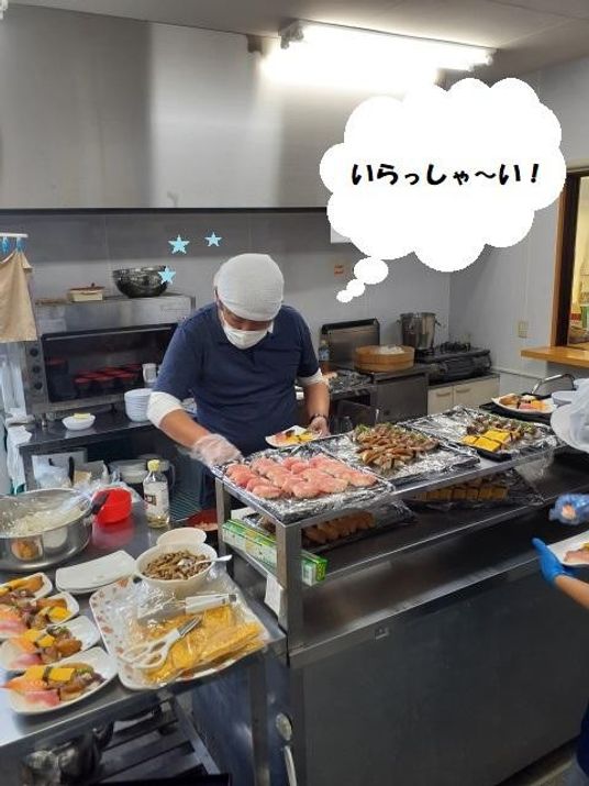 料理の準備をする様子