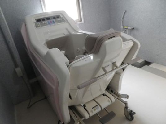 最新式の浴室機器