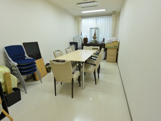 会話を楽しむ食堂