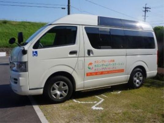 介護施設の送迎車