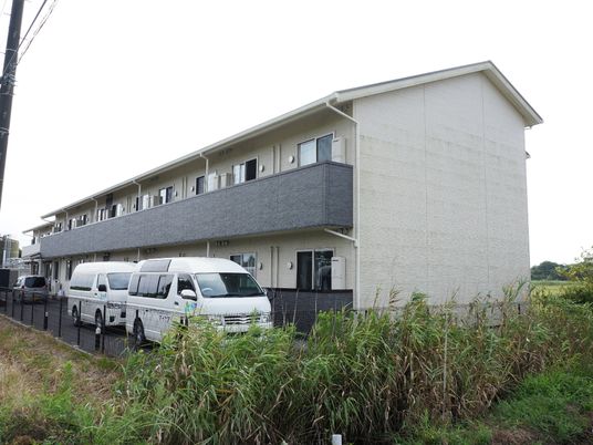 清潔な外観の施設