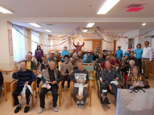 イベントを楽しむ利用者さんたち