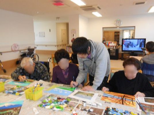 活動する人々の多目的室