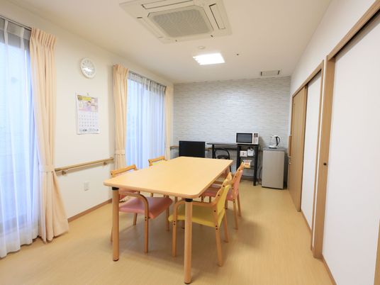 居室のシンプルな内装