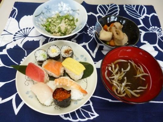 和風の料理セット