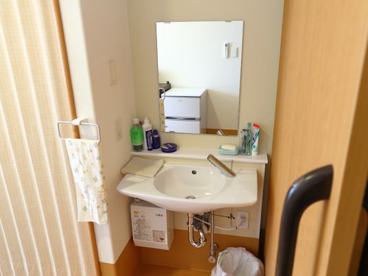 整然とした洗面台