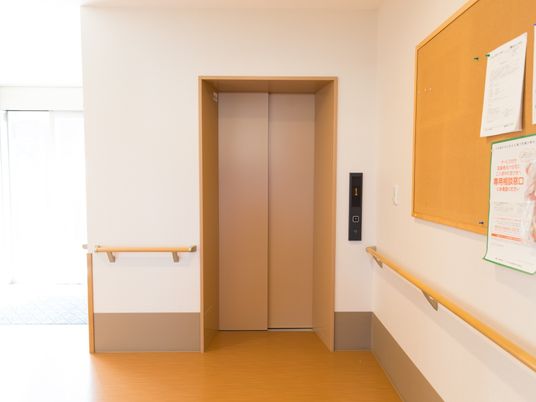バリアフリーエレベーター設置