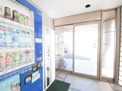 入口付近の自動販売機