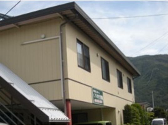 施設の外観の建物