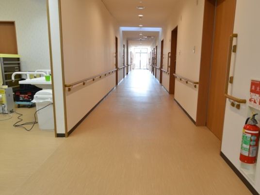 清潔で広い通路