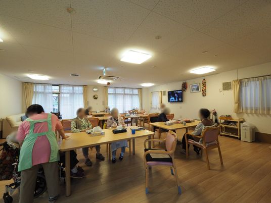暖かみのある居室の一角