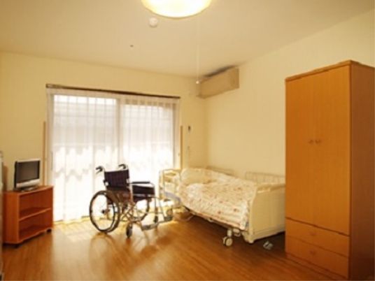 居室の様子を写した景色