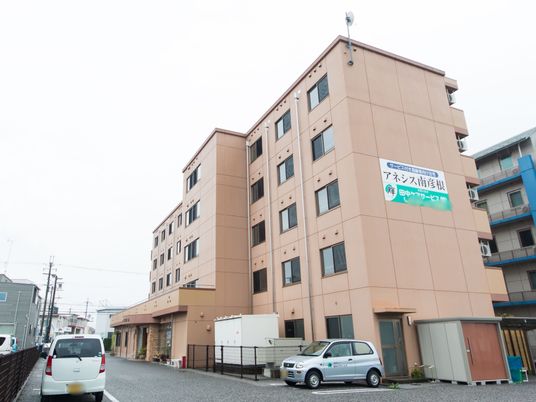 清潔感のある施設外観