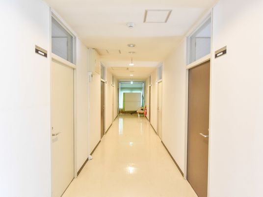 清潔な廊下の一角
