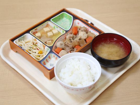 バランスの良い食事提供