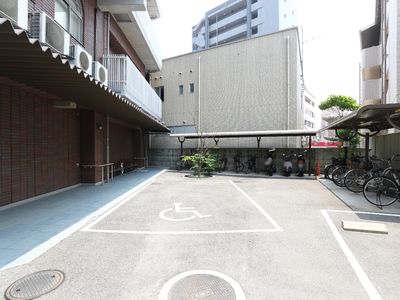 バリアフリーのエントランス