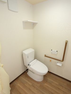 清潔なトイレの一室