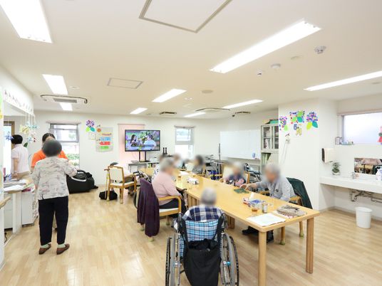 活動中の多目的室