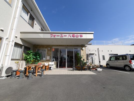 エントランス正面風景