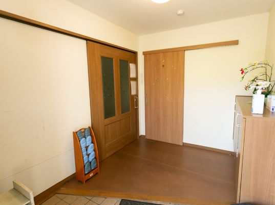 清潔な居室入口