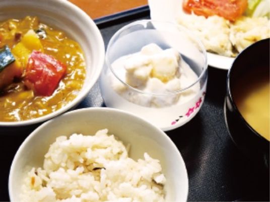 栄養満点の食事風景