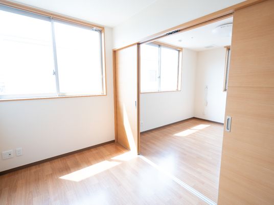 明るい空間の居室