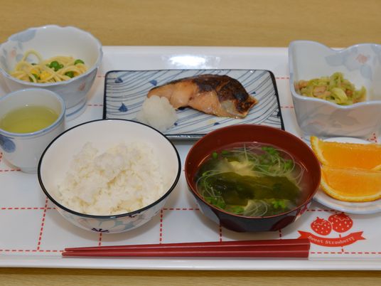 健康的な和食セット