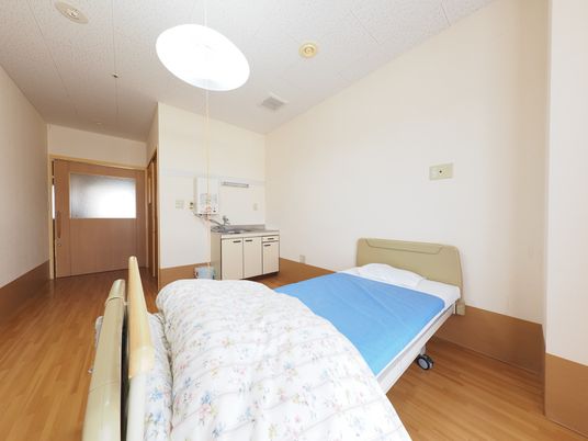 明るく清潔な居室