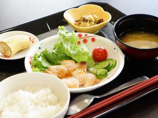 バランスの良い食事膳