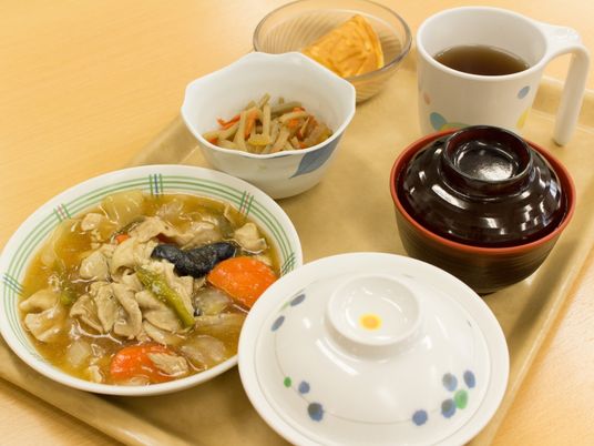栄養バランスの食事セット