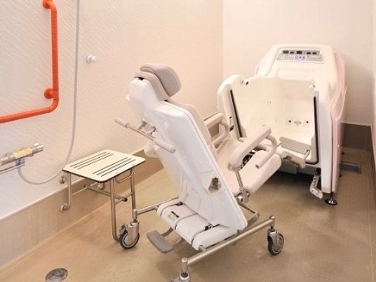 バリアフリー対応浴室設備