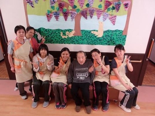 元気なスタッフと利用者