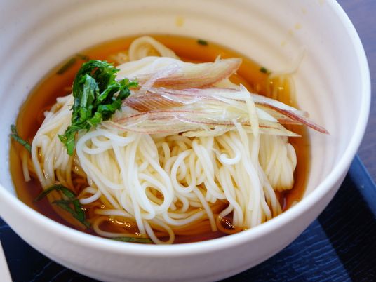 和風のつゆに入るめん類