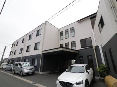 清潔感のある建物の外観