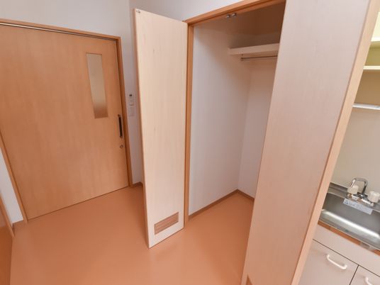 洋室とクローゼットの閲覧