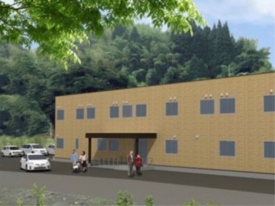 緑豊かな施設外観