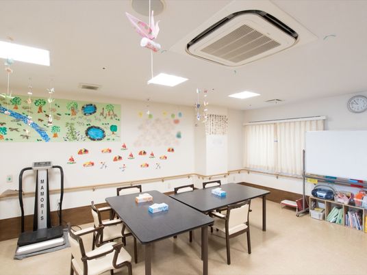 機能訓練用の広い部屋