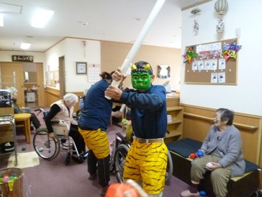 イベント楽しむ居室