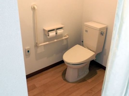 手すり付トイレ設備
